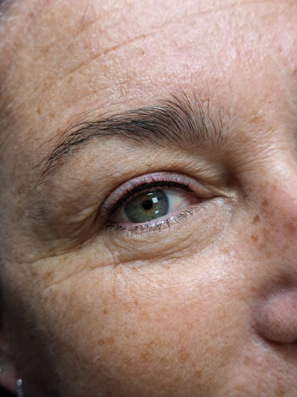 L'Eye liner semi permanent, le compagnon beauté de toutes les saisons à Arcachon sur le Bassin d'Arcachon